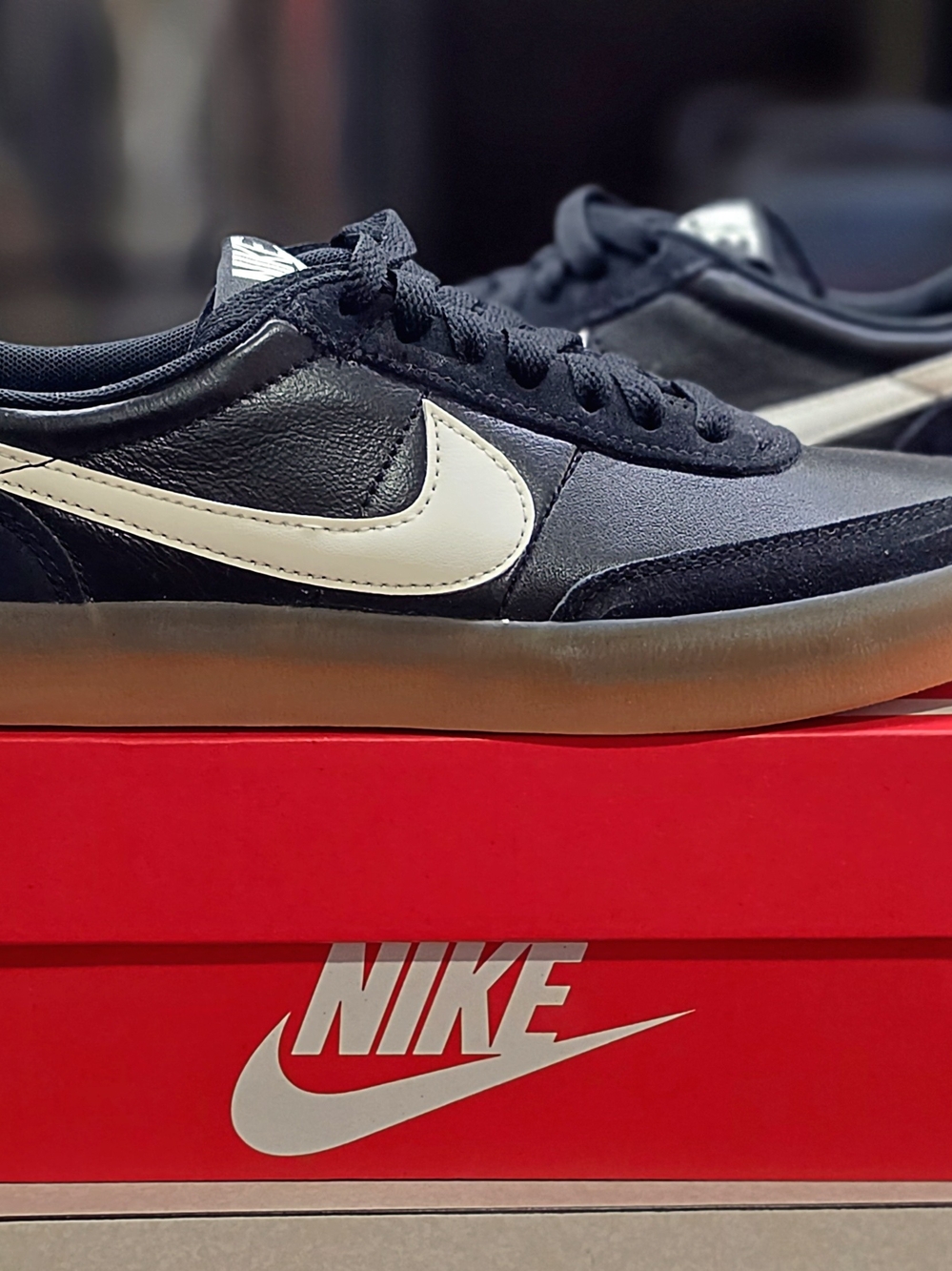 BRAND NEW IN THE BOX WOMENS NIKE SHOES